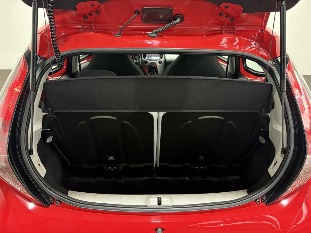 Toyota Aygo 1.0 vvt-i x-play