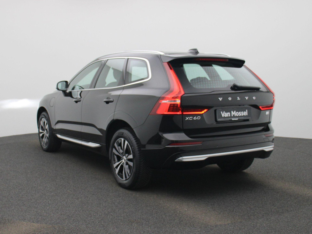 Volvo XC60 2.0 t6 plug-in hybrid awd core bright | long range | navigatie |