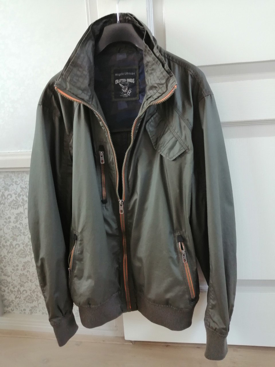 MOOI  en NET  SPORTIEF  HERFST  JACK.    L / XL  GROEN