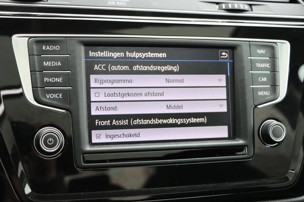 Volkswagen Touran 1.8 tsi highline 180pk dsg7