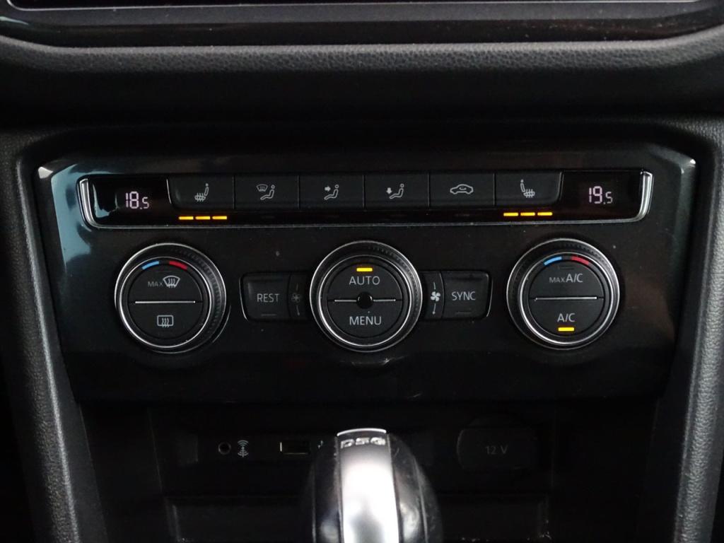 Volkswagen Tiguan 1.4 tsi act highline business r aut | r line | trekhaak |