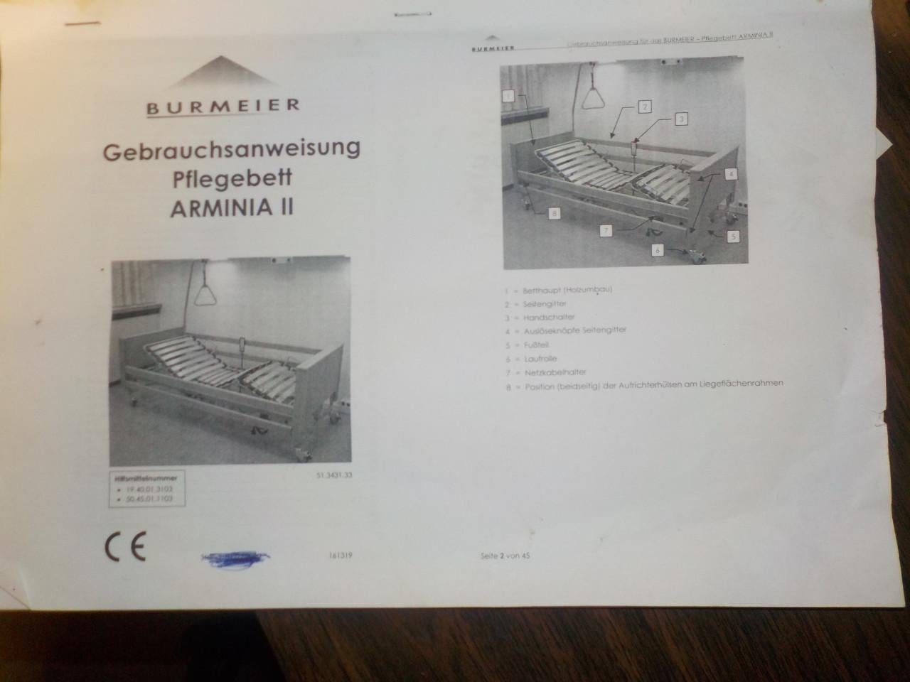 Elektrisch hoog-laag ledikant 90 x 200 cm op stevige wielen + pappegaai