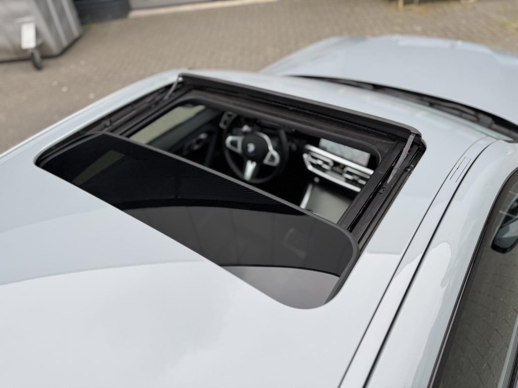 BMW 2-serie coupé 220i high executive m sport pro nl-auto! | carbon pakket 