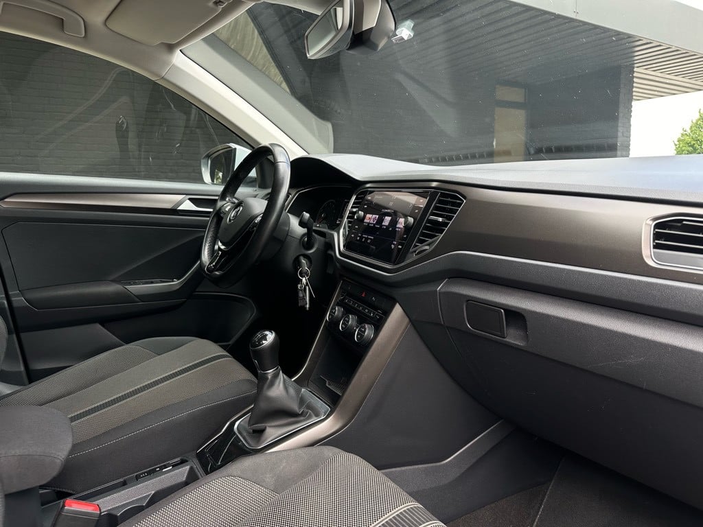 Volkswagen T-roc 1.0 tsi style // led koplampen // trekhaak //