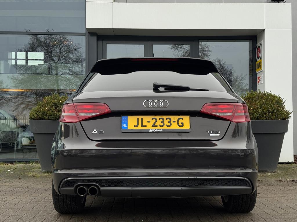 Audi A3 sportback 1.4 tfsi cod s-line * leder * navigatie * nap