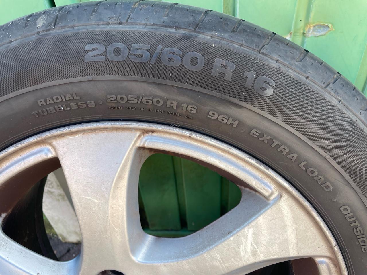 4 lichtmetalen velgen