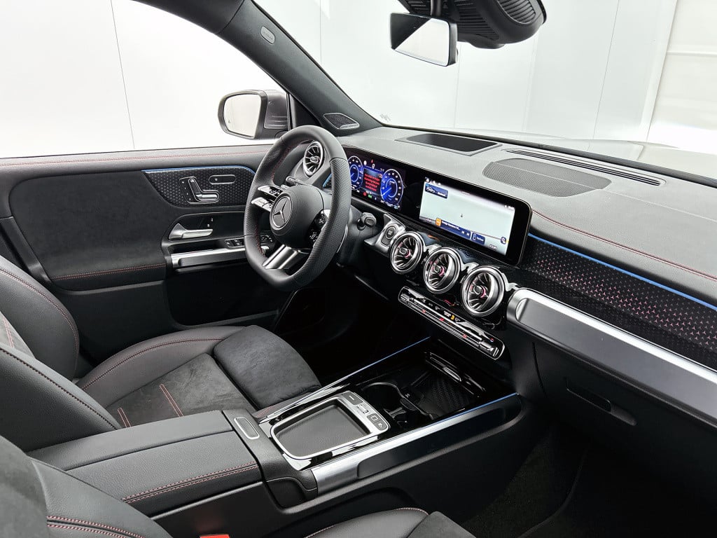 Mercedes-Benz Eqb 250+ business solution amg 71 kwh | premium pakket | park
