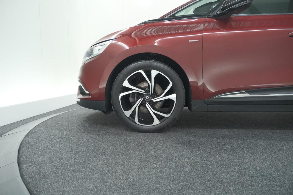 Renault Scenic tce 140 edc limited | camera | stoelverwarming | navigatie |