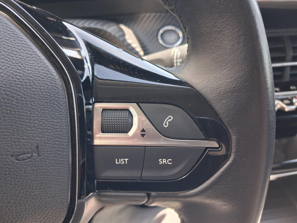 Peugeot 2008 1.2 puretech 130pk allure navigatie | apple carplay & android 