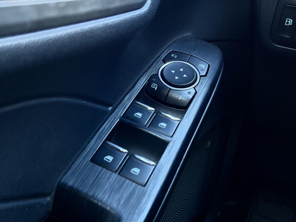 Ford Kuga 2.5 phev titanium | camera | apple/ android carplay | cruise cont