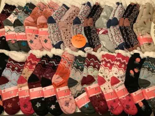 Partij super warme fluffy sokken met antislip (p-243)