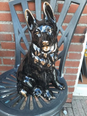 Hondenbeeld steen 34 cm