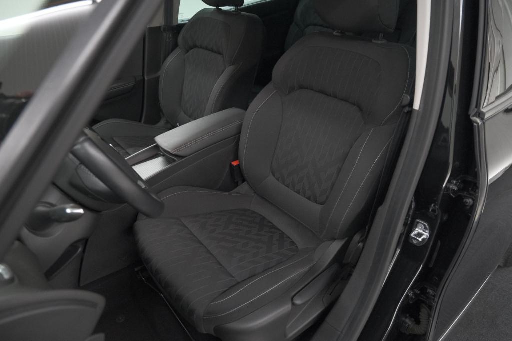 Renault Scenic tce 140 edc limited | camera | stoelverwarming | navigatie |