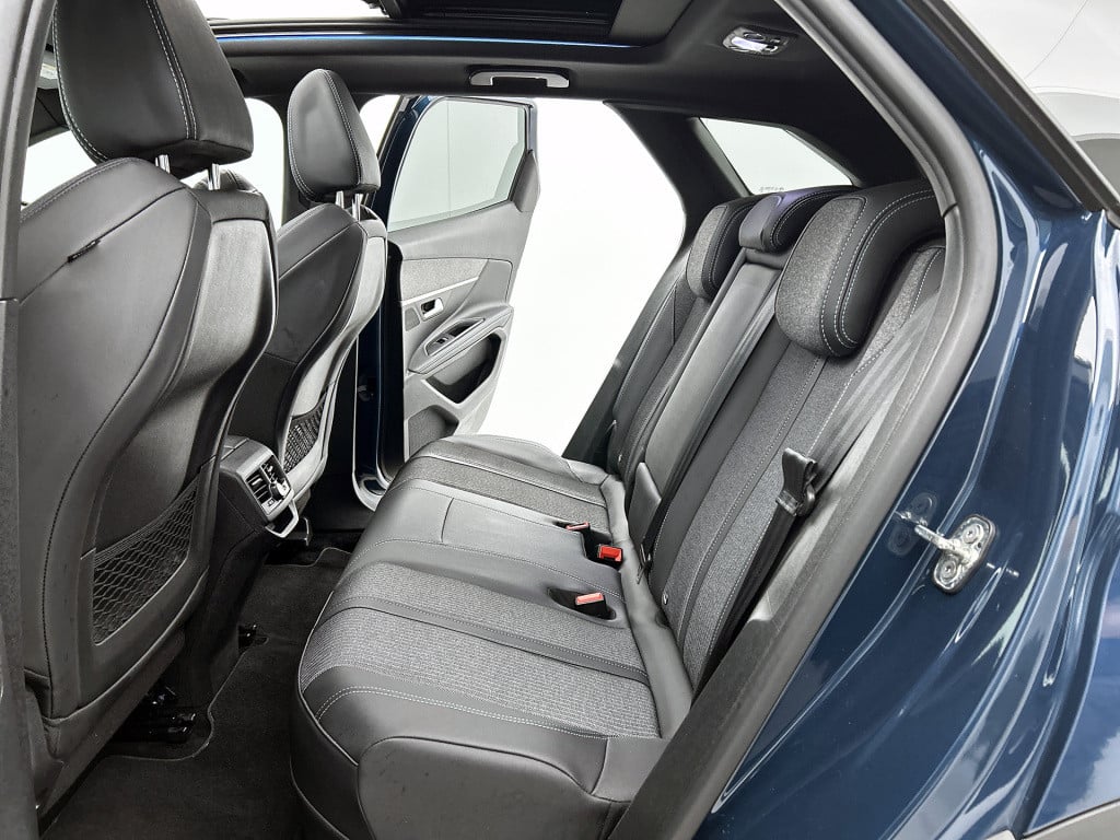 Peugeot 3008 plug-in hybride 225pk automaat allure | rijklaar| panorama dak