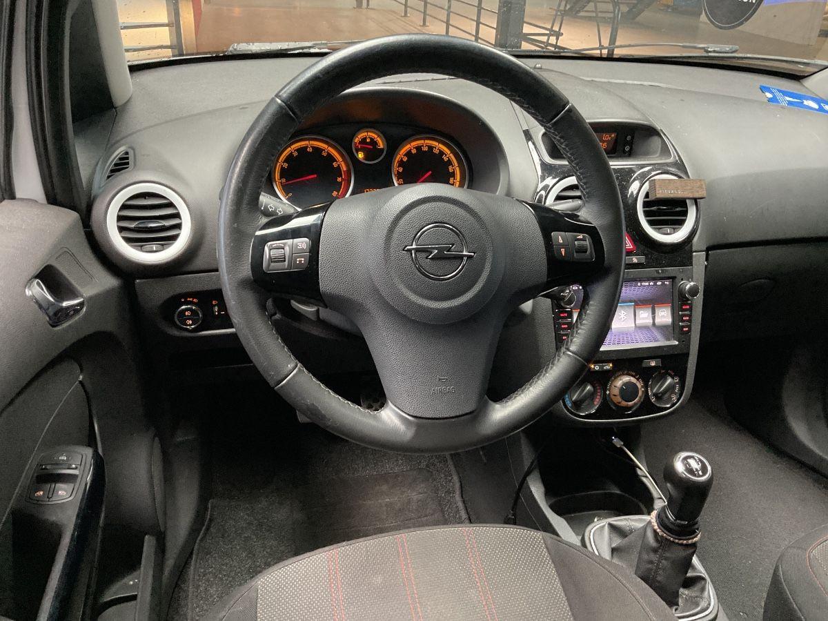 Opel Corsa 1.4 Color Edition