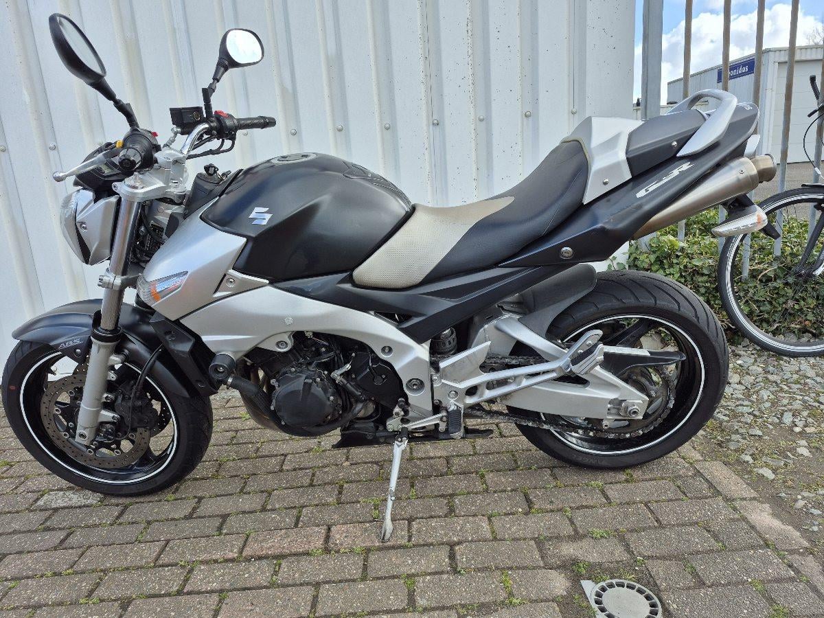 Suzuki GSR600 uit 2007, mooie Naked bike