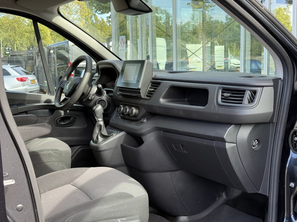 Renault Trafic 2.0 dci 150 t29 l2h1 dc business | nl-auto | 1e eig | 2x sch