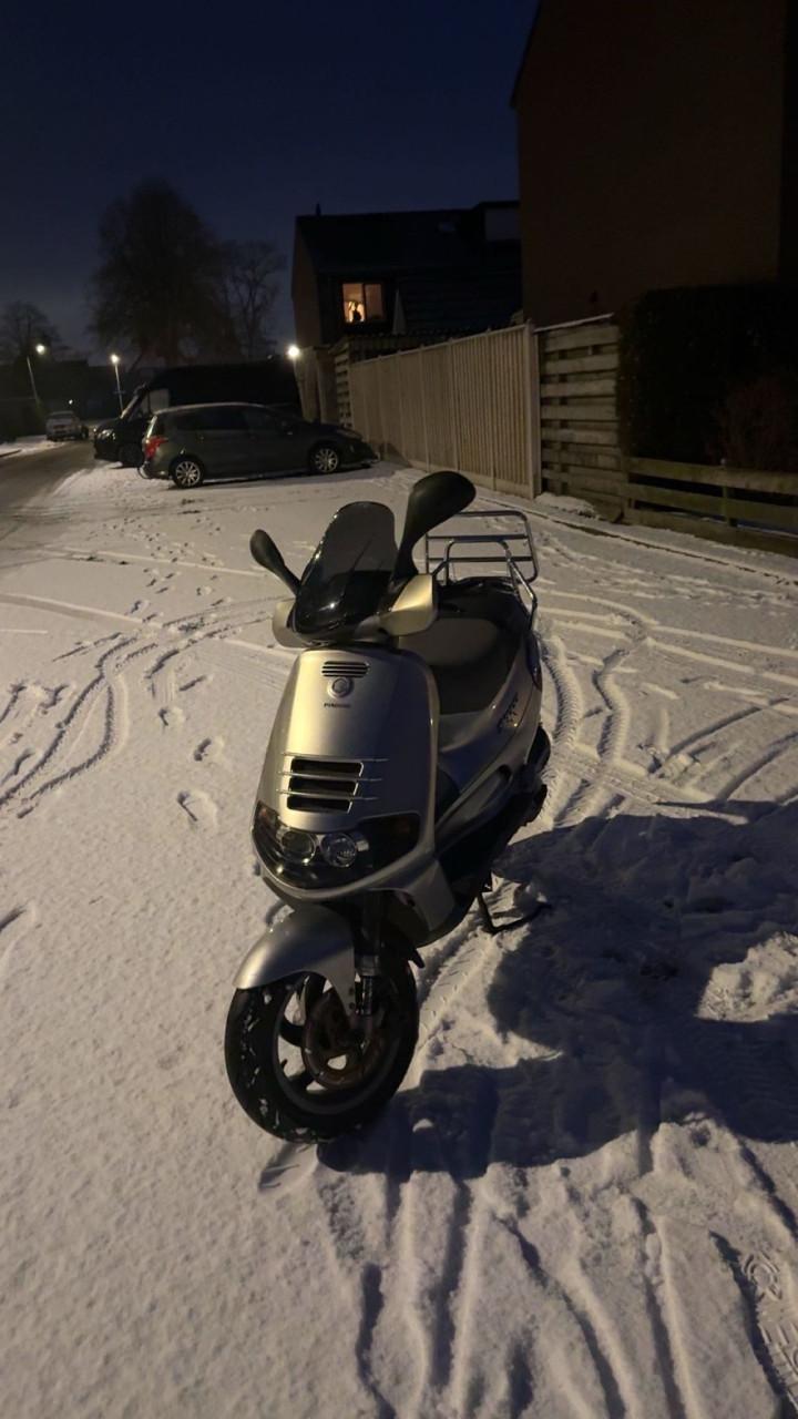 Motor scooter PIaggio Skipper Lx met aanhanger ook los te koop