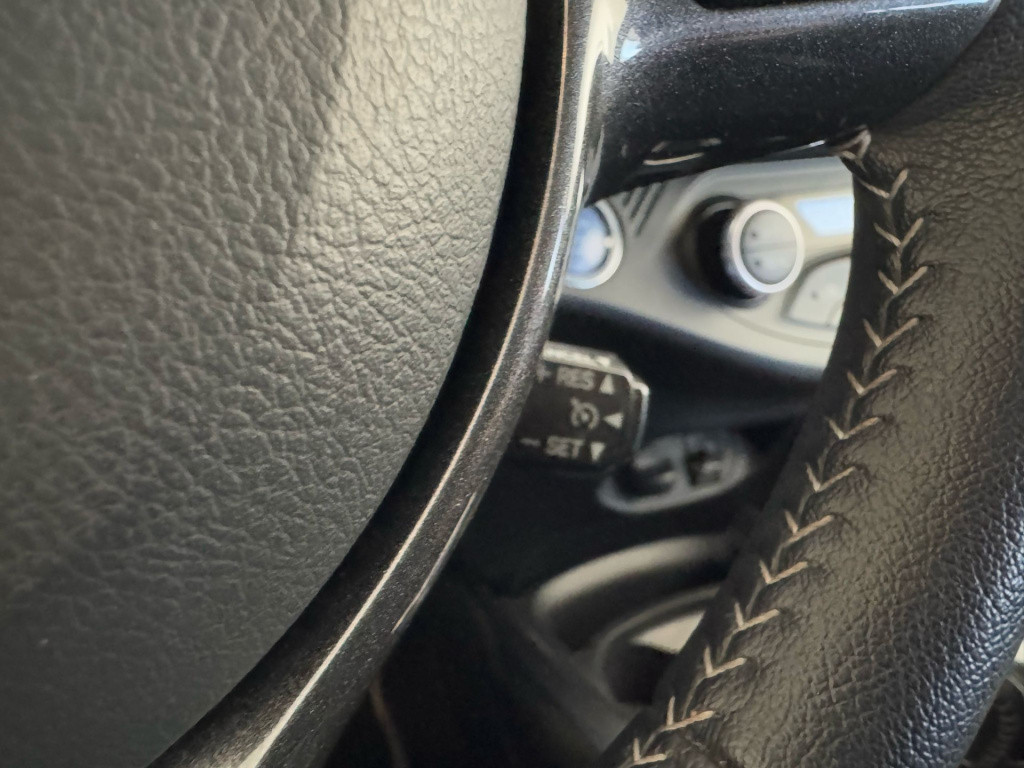 Toyota Yaris 1.5 hybrid y20 exclusive edition