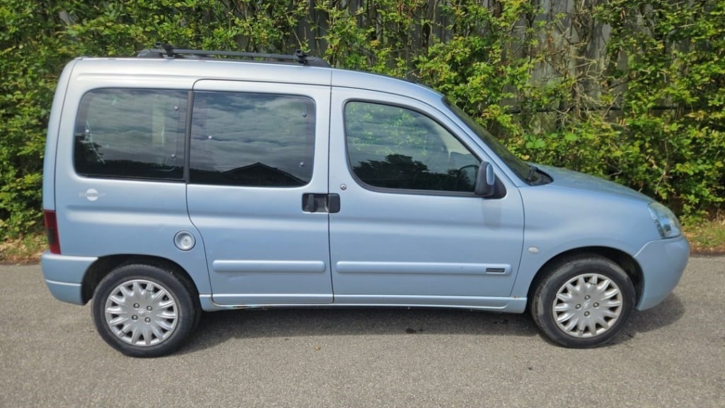 Citroen Berlingo multispace 1.6 16v mpv benzine 1.587cc 80kw