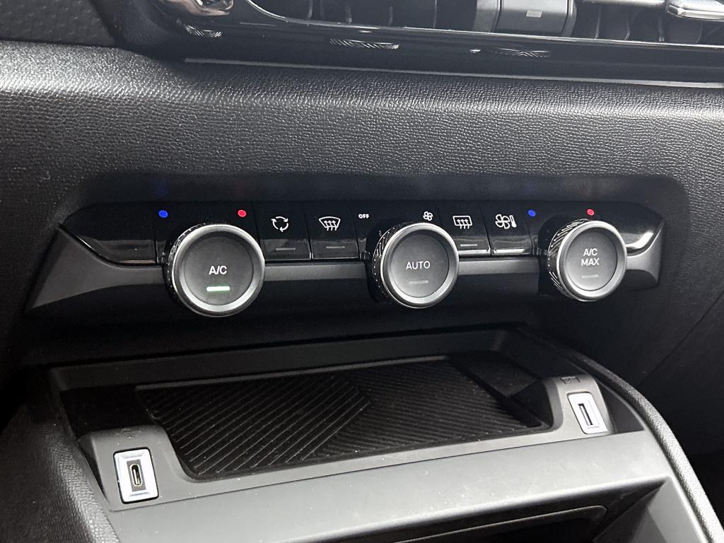 Citroen C4 130 pk automaat max | rijklaar | adaptive cruise | keyless entry
