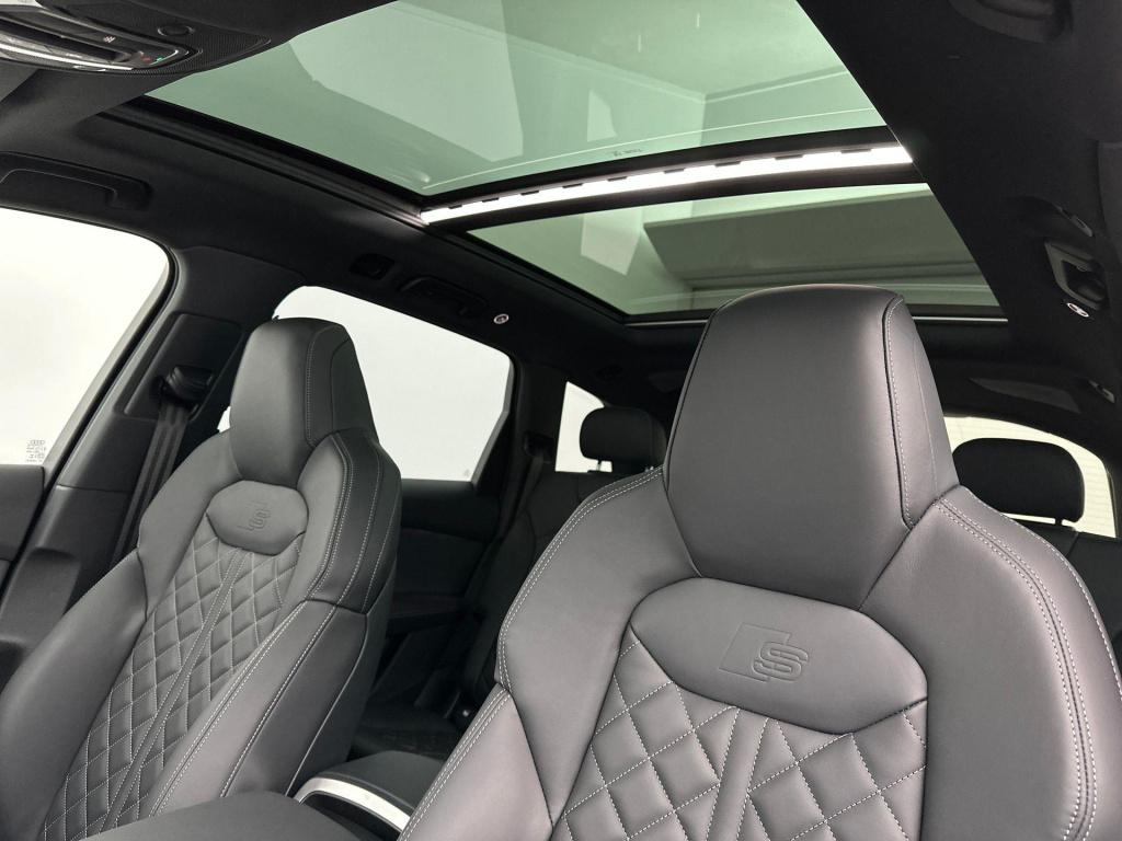 Audi Q7 pro line s 55 tfsi e 290 kw / 394 pk suv 8 versn.