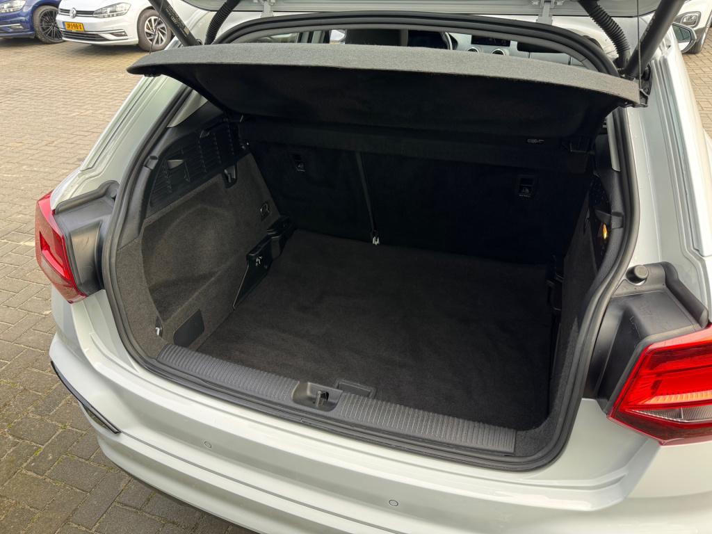 Audi Q2 audi q2 1.5 tfsi * s edition * virtual * camera * black pack