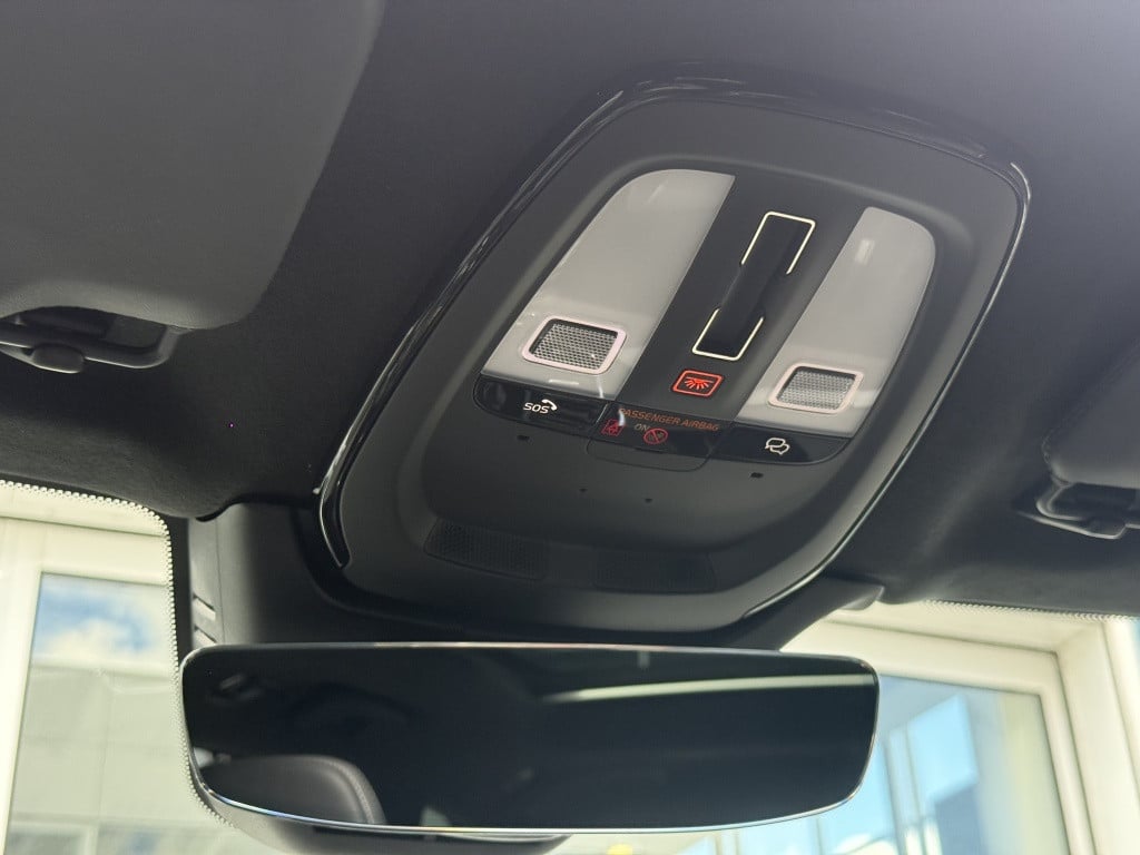 Volvo XC90 t8 455pk recharge ultra dark| full options ! luchtvering b&w sou
