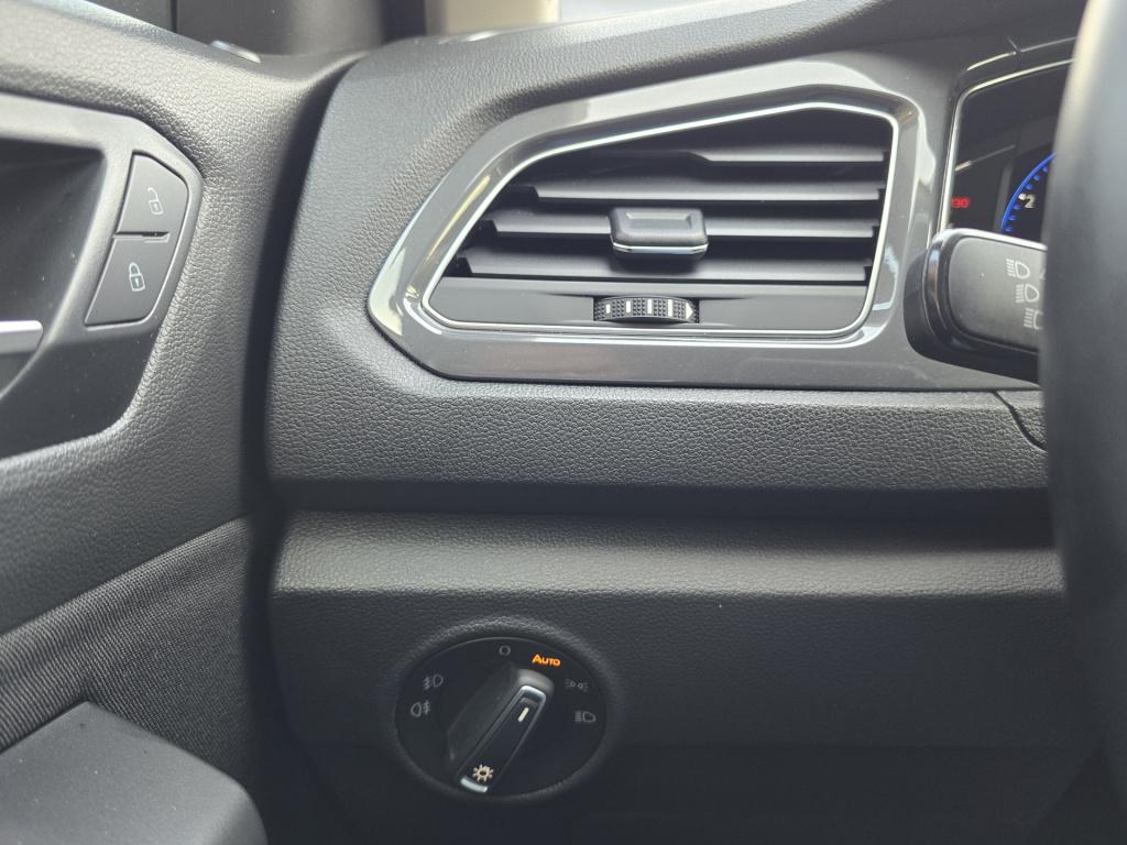 Volkswagen T-roc 1.5 tsi style business