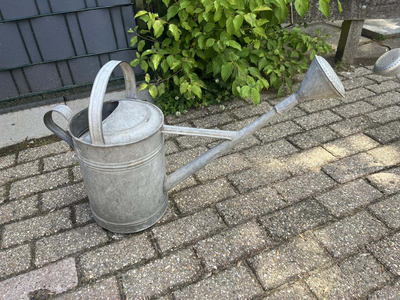 6 Gieters metaal verzinkt