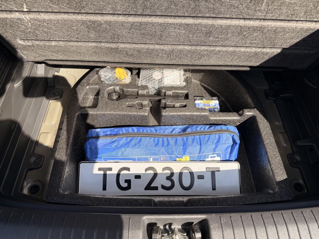 Hyundai Kona 1.0t comfort plus | apple carplay | trekhaak 1200kg! | camera 