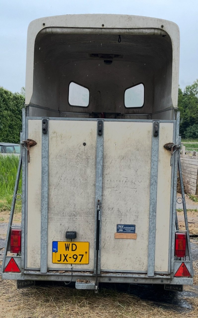 Henra 1,5 paardstrailer opknapper