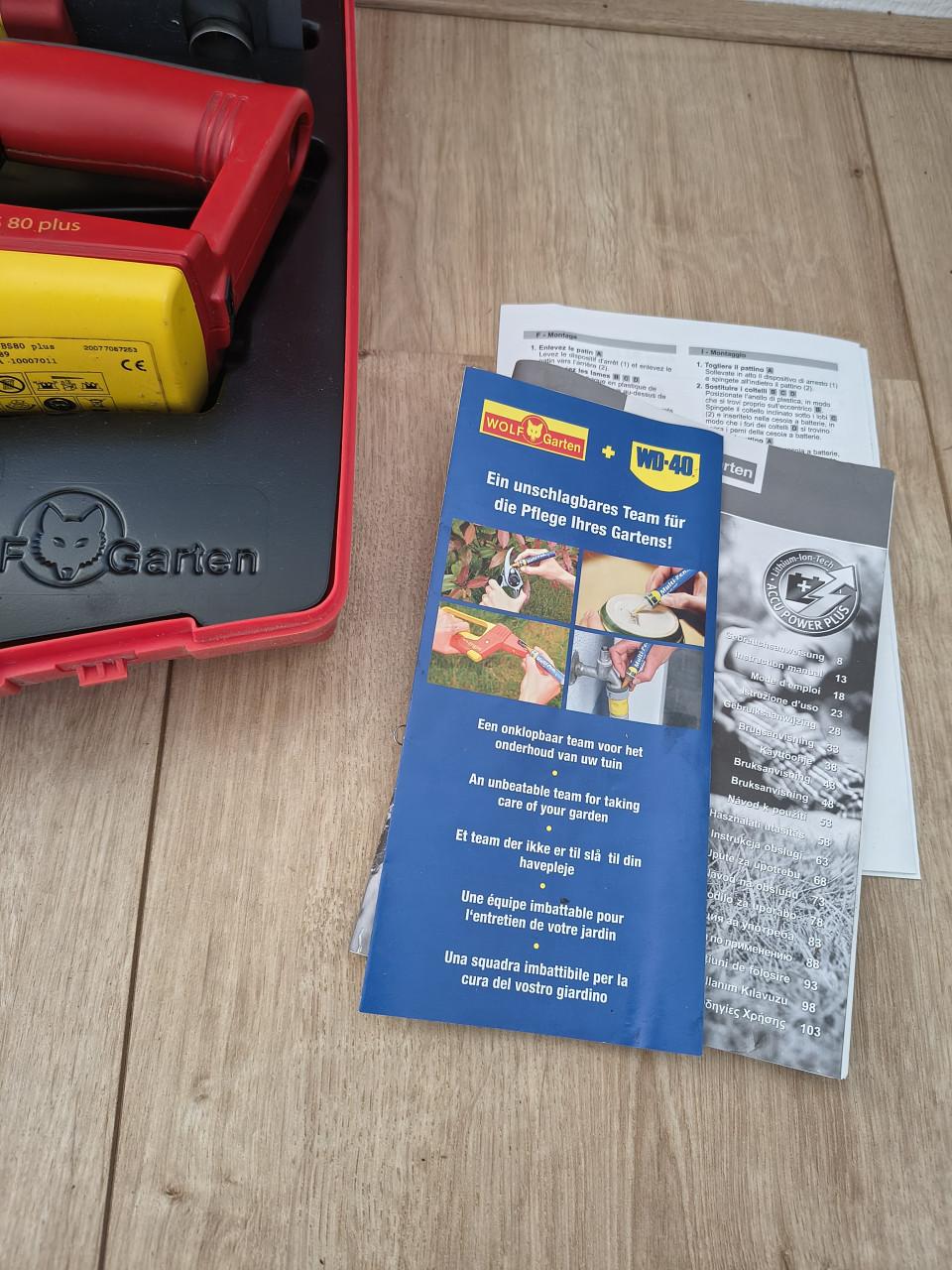 Nette Wolf - garden accuzaag, buxuszaag, snoei mes op accu, met koffer.