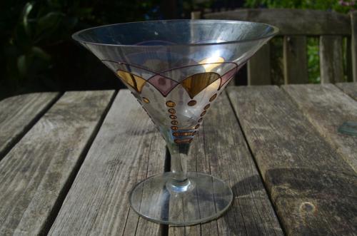 Fraai groot glas (?) schaaltje op voet, tazza, hoe heet zoiets?