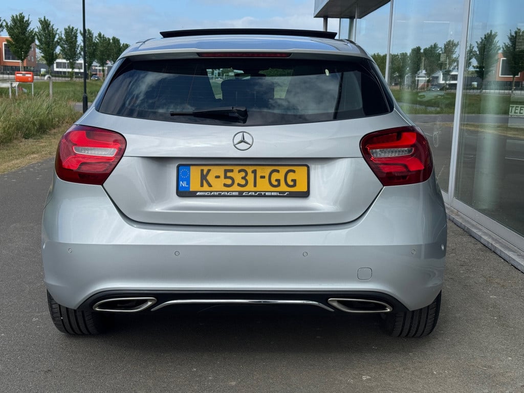Mercedes-Benz A-Klasse 180 urban , apple-carplay / panorama dak