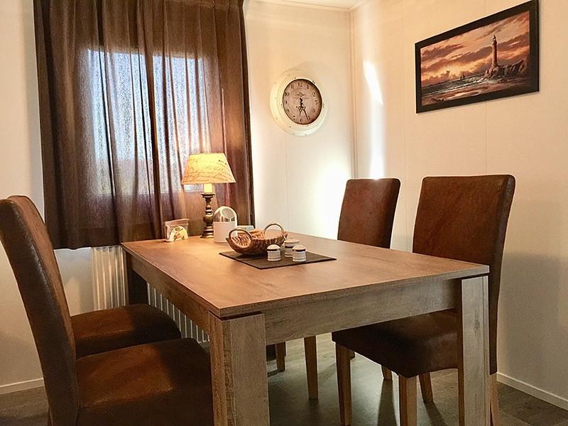 Tijdelijke woonruimte. Olmenchalets