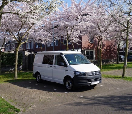 Volkswagen T6 Outdoor Camper Vans 2015 met 126.000km Euro 6