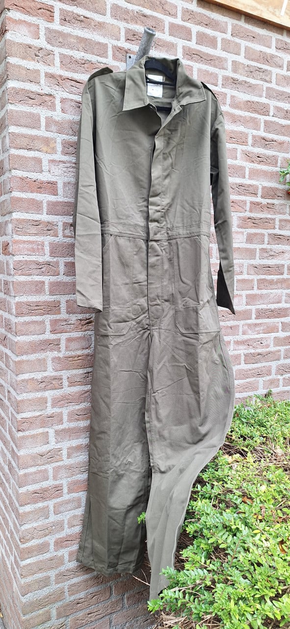 Werk overall Legergroen merk Arzoni. Maat 54 heren.