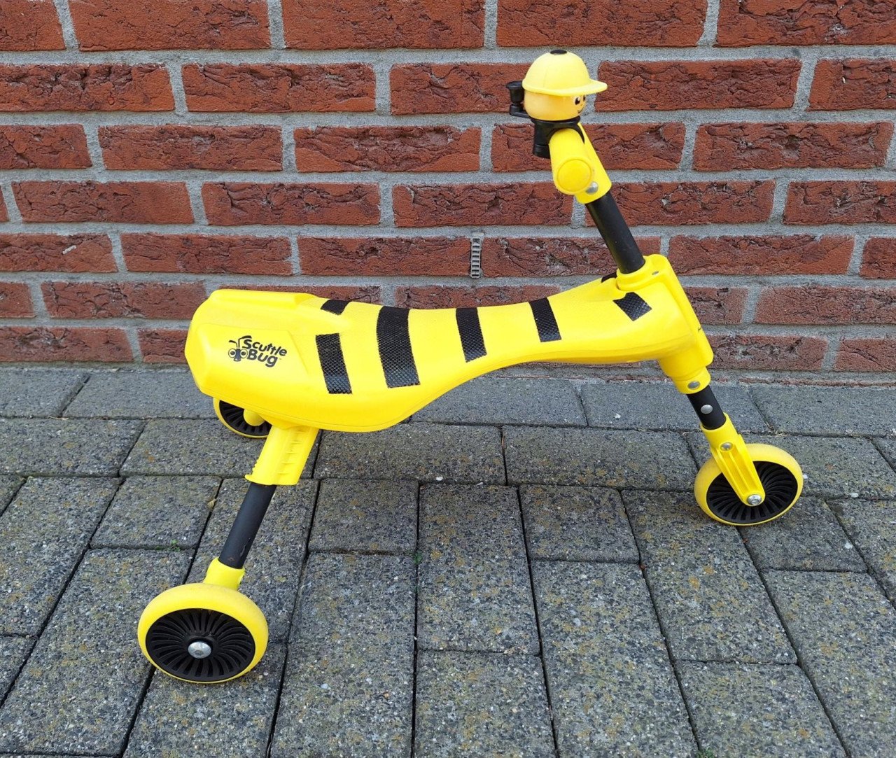 Loopfiets / driewieler Scuttlebug Bumblebee (nieuw € 38,00)