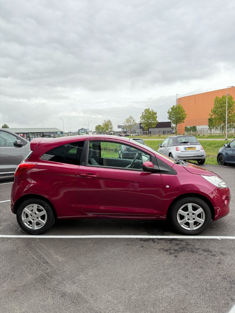 Ford KA 1.2 - titanium - airco