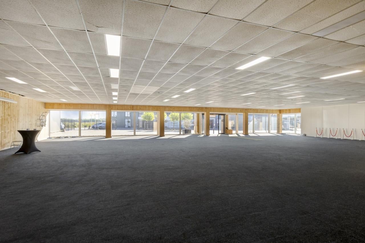 TE KOOP | Multifunctionele bedrijfsruimte-/showroom in ’s-Heer Arendskerke