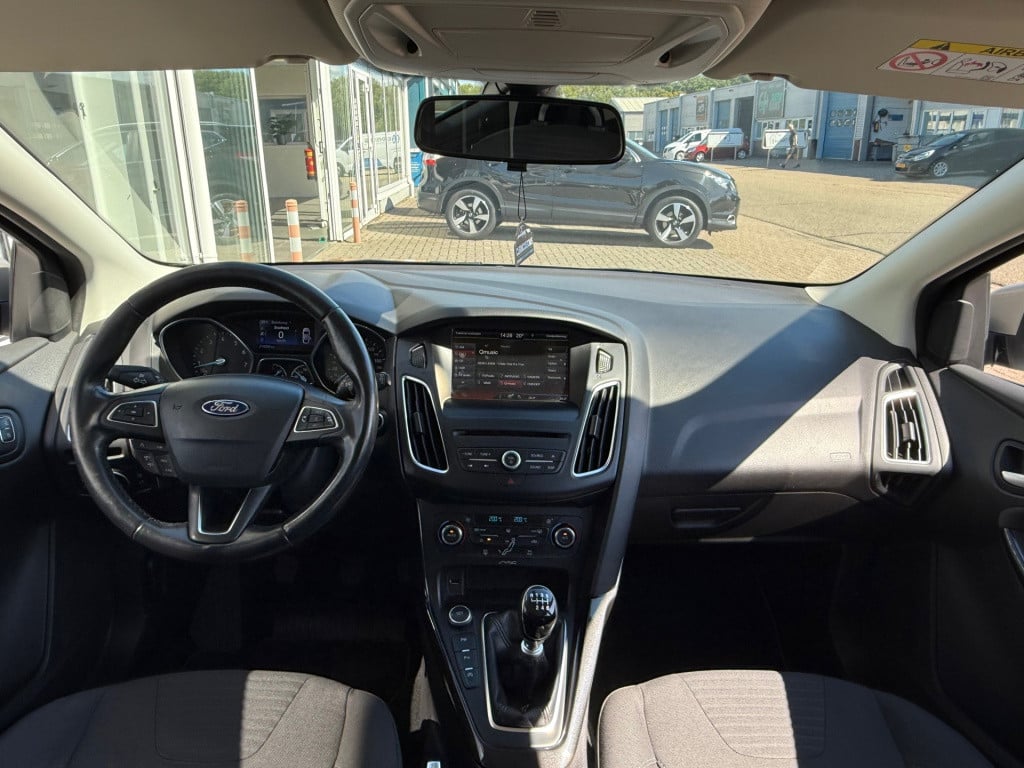 Ford Focus wagon 1.5 titanium edition