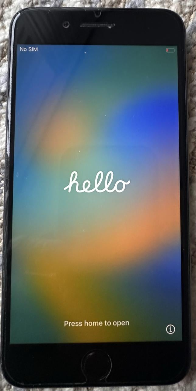MOOIE APLLE IPhone PRO MAX 8 64 GB VAN EERSTE EIGENAAR.