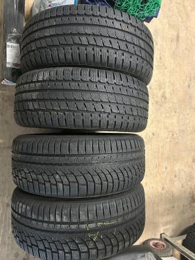 Winterbanden 235/55R17 103V extra load bedrijfsauto