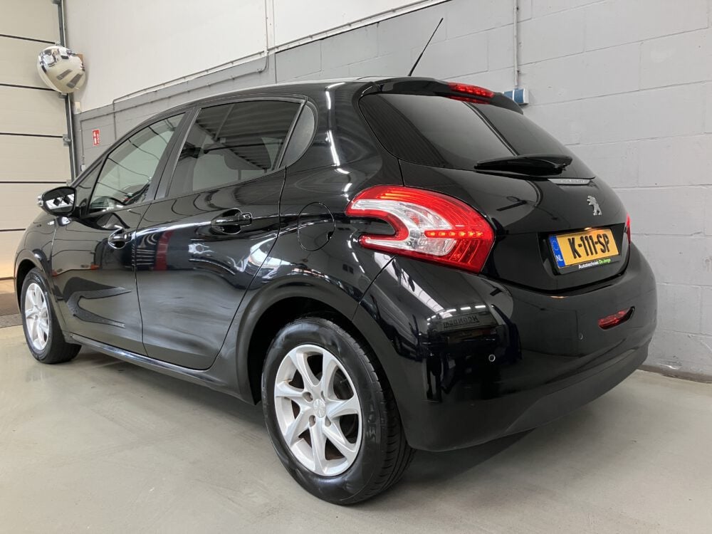 Peugeot 208 1.2 VTi Blue Lease