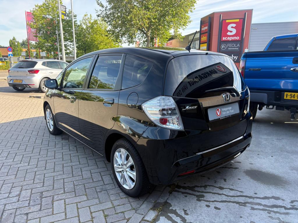 Honda Jazz 1.4 hybrid business mode