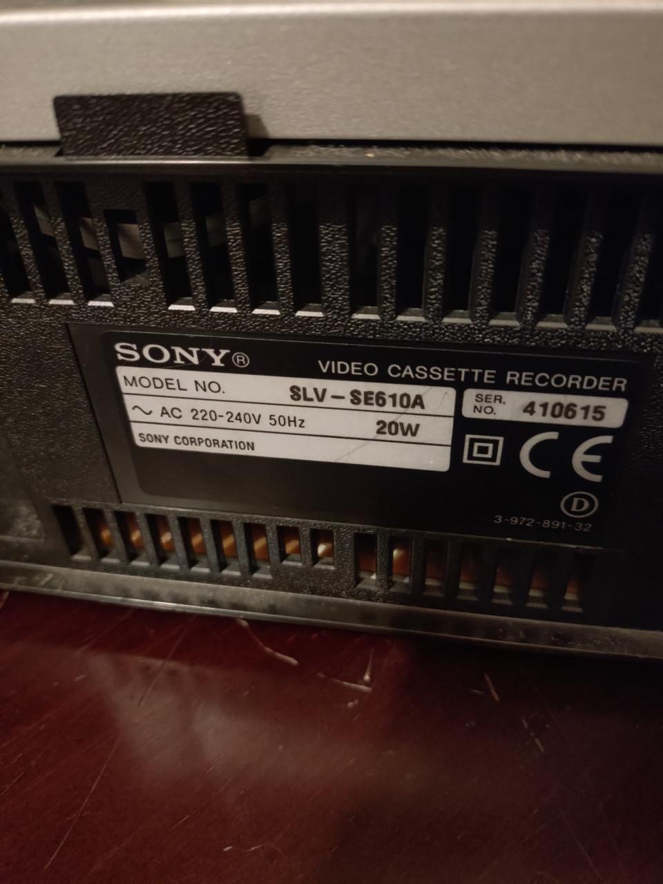 Videorecorder (VHS) te koop!