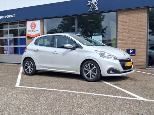 Peugeot 208 allure 1.2-110pk 5d (vol)automaat(eat6) navigatie | apple carpl