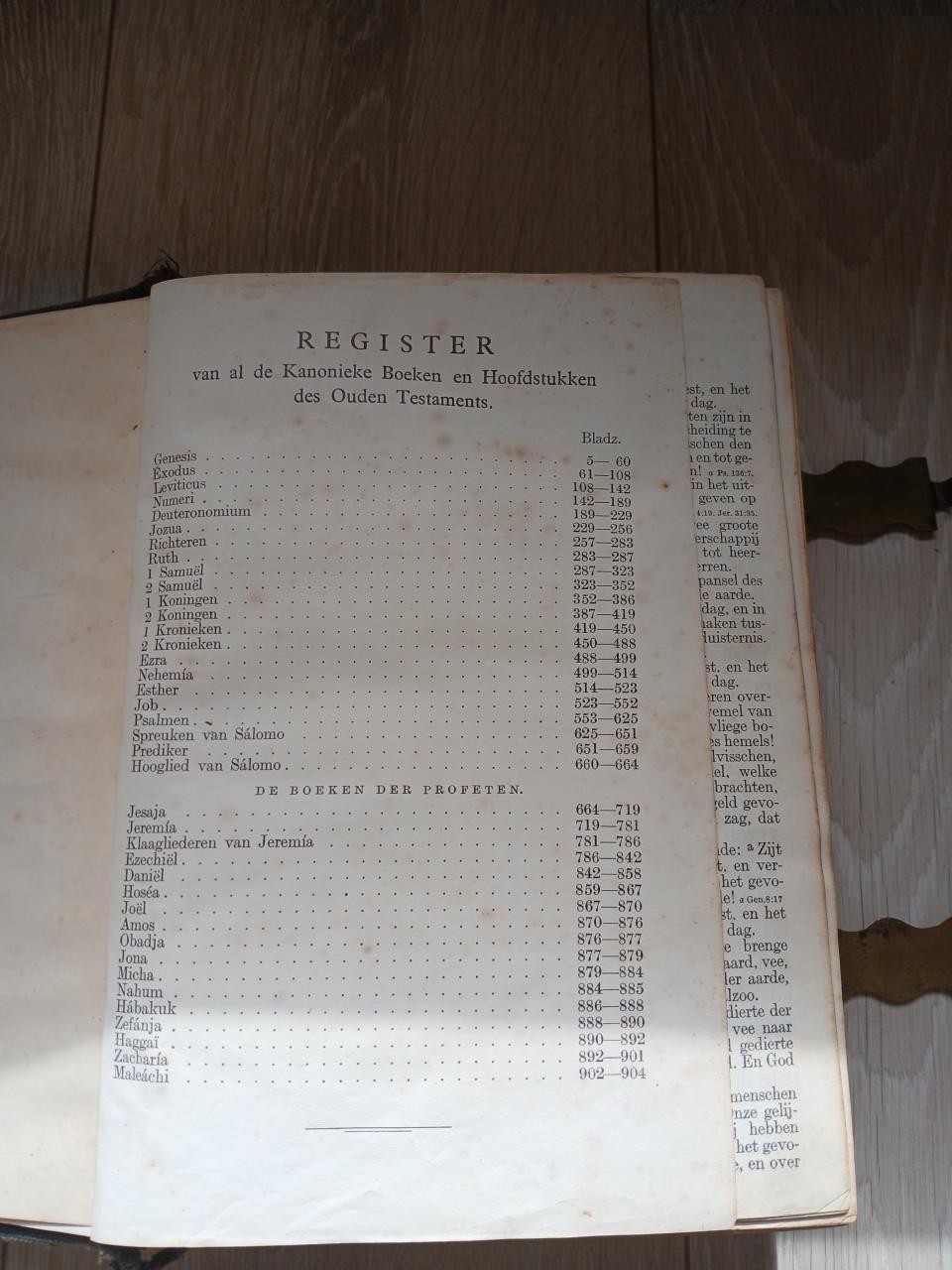 Oude bijbel uit 1942