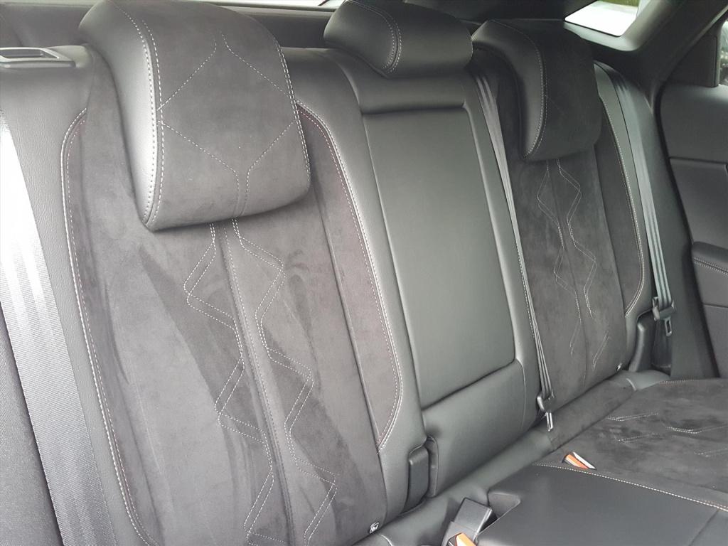 Ds Ds 7 1.6 e-tense hybride 300pk 4x4 automaat(t8) performance line+|navi|b